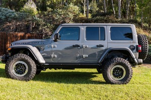 รถจี๊ป แรงเลอร์ อันลิมิเต็ด รูบิคอน 392 4x4 ปี 2022 มือสอง สภาพดี เครื่องยนต์ Hemi V8 470 แรงม้า - Product Image 6