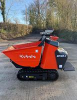 Livraison Gratuite Kubota KC70VHD-4 Dumper sur Chenilles, Charge Utile 700 kg, Benne à Basculement Haute et Moteur Diesel 9,8 CV, Dumper de Chantier Compact sur Chenilles en Caoutchouc