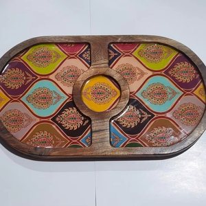 Plateau à collation en bois avec bols à trempette amovibles pour la restauration acheter en gros - Product Image 1