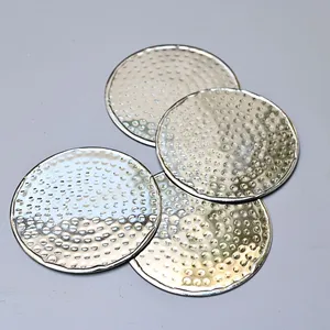 Posavasos de bebidas de metal duradero grabado de la mejor calidad para fines promocionales y de regalo con textura martillada a bajo precio - Product Image 5