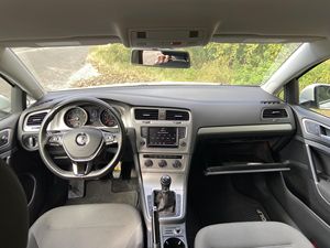 2016 Utilisé pour Golf SportWagen S Conduite à Gauche Norme Euro IV 5 Places - Product Image 2