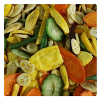 Gezonde knapperige gedroogde gemengde fruitchips & pompoensnacks - zoet biologisch