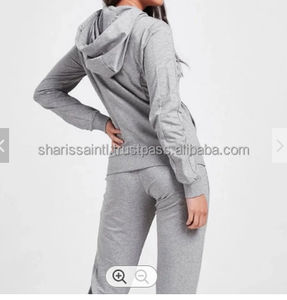 Survêtement pour femme de haute qualité, confortable et élégant, parfait pour les vêtements décontractés et les activités sportives - Product Image 3