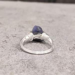 Bague pour femme en argent sterling 925, pierre précieuse tanzanite naturelle, pierre de naissance de décembre, bande en fil, bijoux faits à la main pour Noël - Product Image 6
