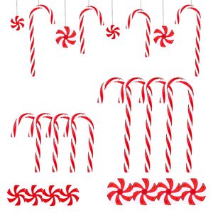 Adorno Navideño de Bastón de Caramelo Hecho a Mano en Papel Maché, Decoración Colgante de Bastón de Caramelo Rojo y Blanco Pintado a Mano - Product Image 1