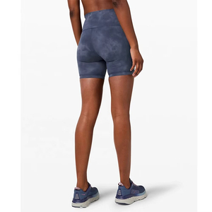 Shorts de yoga personnalisés sans couture à taille haute en spandex/nylon, respirants, extensibles dans les quatre sens, avec motif uni pour le sport et la remise en forme - Product Image 4