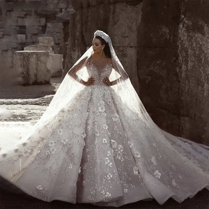Apliques de lujo Vestido de novia con cuentas de lentejuelas Manga larga Flores Tren de barrido Vestidos de novia transparentes para mujeres - Product Image 2