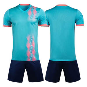 Uniformes de fútbol personalizados de poliéster 100% más vendidos con logotipo de marca recién llegado de Pakistán - Product Image 2