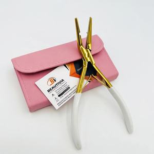 Alicates de microcuentas curvadas con logotipo personalizado, herramientas de extensión de cabello de acero inoxidable con plasma dorado y agarre blanco en el mango - Product Image 4