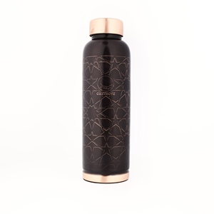 Botella de agua de cobre natural antigua, recipiente de metal Ayurvédico certificado por expertos para una buena salud personalizable - Product Image 1