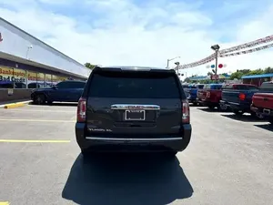 2017 GMC YUKON XL Denali - Product Image 3