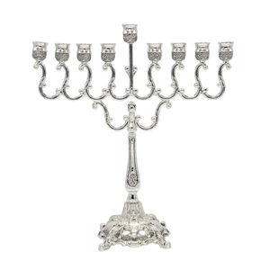 Vente en gros de candélabres menorah hanukkah à 9 branches en métal plaqué argent bougeoir vintage pour fête juive décoration intérieure - Product Image 1