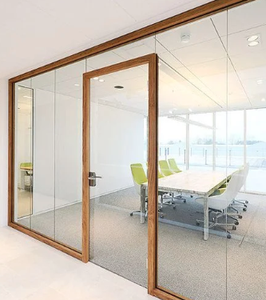 Mamparas de Privacidad de Vidrio con Estructura de Madera - Product Image 5