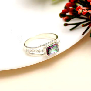 Anillo de Plata de Ley 925 con corte octogonal de topacio místico creado en laboratorio, banda de diseño romántico para compromiso de boda o fiesta de mujer - Product Image 2