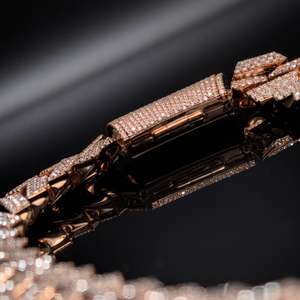 Bracelet cubain en moissanite serti de rhodium de luxe plaqué or rose, bijoux hip-hop pour les occasions de cadeaux et de fêtes - Product Image 4