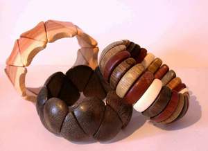 Brazaletes de Madera Hechos a Mano, Elegantes e Impermeables, con Superficie Pulida, Colores Personalizados, Joyería Tradicional para Mujer, para Fiestas y Bodas - Product Image 2