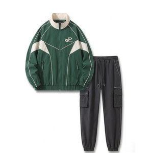 ชุดวอร์มผู้ชายสไตล์เรโทรสำหรับฤดูร้อนและกิจกรรมกลางแจ้ง ผ้าเนื้อนุ่ม ใส่สบายทรงหลวม - Product Image 1