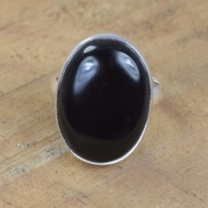 Bague ovale de luxe en argent sterling plaqué rhodium avec onyx noir, faite à la main, élégant cadeau pour femme, taille US 5 - Product Image 1