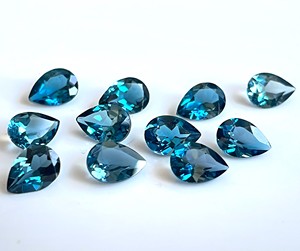 Topaze bleue de Londres naturelle coupe poire 5x7mm à facettes-Topaze bleue de Londres en vrac - Product Image 1