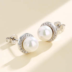 Orecchini a perno con perle d'acqua dolce coltivate e topazio bianco, ispirazione vintage, a forma di sfera, con incastonatura a castone, in lega di zinco resistente, per matrimonio - Product Image 2