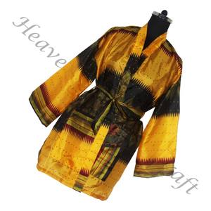 KS003 2024 Vintage seda Sari Floral estampado corto Vintage Sari Kimono Long Beach Cover UP vestido étnico indio Maxi Albornoz vestido - Product Image 5