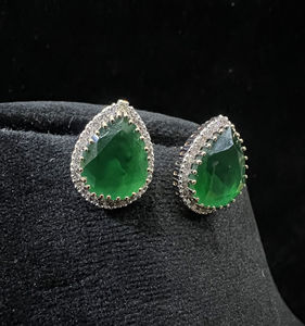 Pendientes de Botón con Racimo de Diamantes Naturales de Lujo de 18K VDS, Corte Brillante Certificado por Terceros, Modernos, para Compromiso - Product Image 4