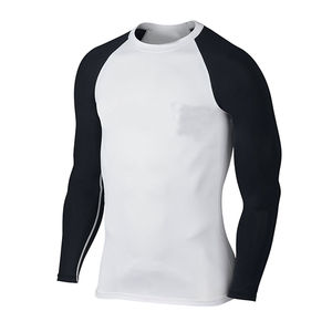 Protector Rash Guard de manga larga personalizado al por mayor, protector Rash Guard transpirable de fabricante con el mejor material con impresión de logotipo personalizado - Product Image 3