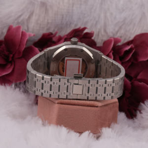 Personalizado de lujo solo bisel redondo Moissanite diamante clásico negro fecha Dial características diamante reloj para hombres regalo - Product Image 3