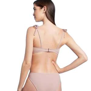 ชุดบิกินี่ 2 ชิ้นสำหรับผู้หญิง ยี่ห้อ Shade Shore สีน้ำตาลอ่อน แบบมีโครงดันทรง สายผูกไหล่ ผ้าริบ ยี่ห้อ ไซส์ 34C ผลิตจากวัสดุสแปนเด็กซ์/ไนลอน - Product Image 2