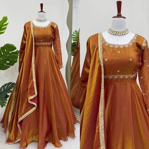 Robe Anarkali moutarde pour femmes, tenue ethnique indienne brodée, prête à porter pour les mariages et les fêtes, vêtements indiens et pakistanais - Product Image 5