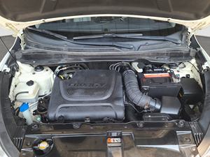 2012 pour Tucson Ix LX20 SUV coréen Excellent cuir direction gauche Euro IV émission 1-25000 Miles voiture d'occasion - Product Image 6