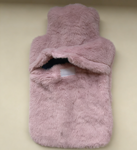 Borsa dell'acqua calda in gomma con morbida fodera in peluche, bottiglia d'acqua calda per alleviare il dolore - Product Image 4