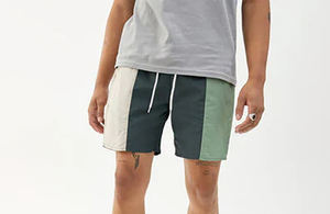 กางเกงขาสั้นบอร์ดลำลองสำหรับผู้ชายแบบมีกระเป๋าเชือกผูกระบายอากาศได้ดีปรับแต่งแบรนด์ให้สั้นใหม่ฤดูร้อน - Product Image 3