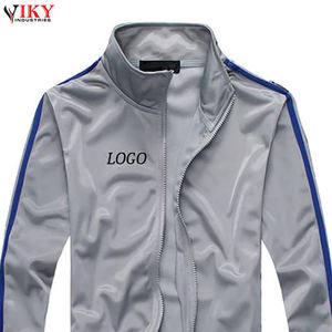 Nuevo chándal deportivo personalizado con cremallera, franjas laterales, color gris sólido y ecológico para hombre. - Product Image 6