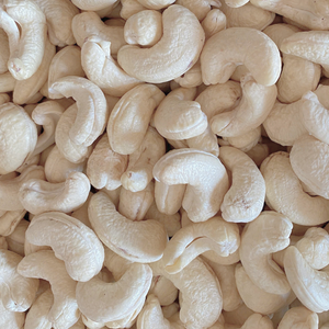 ขายส่งเม็ดมะม่วงหิมพานต์คุณภาพสูง เม็ดมะม่วงหิมพานต์ W320 จากแทนซาเนีย ส่งออกไปยังสหรัฐอเมริกา สหภาพยุโรป และตะวันออกกลาง - Product Image 1