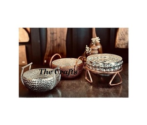 Juego de tres cuencos de chocolate con soporte, diferentes tamaños y formas, cuenco de acero para servir para uso en hoteles y restaurantes en el hogar - Product Image 1