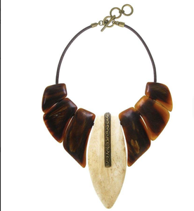 Collar Vintage de Cuerno de Búfalo para Niños con Cuentas de Cristal y Estrás Amarillo y Negro de la India - Product Image 4