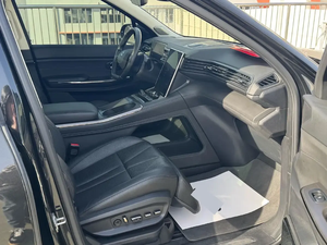 NIO ES8 BEV 2020 d'occasion, 110 kWh, autonomie >700 km, conduite à gauche, batterie au lithium, sièges en cuir, toit ouvrant panoramique, sièges électriques - Product Image 5