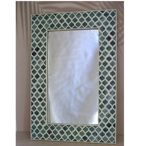 Miroir mural moderne en bois avec incrustations d'os, écologique, fait à la main, avec une épaisseur de 5 mm/6 mm, taille et couleur personnalisables - Product Image 1