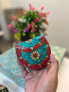 Pochette en métal artisanale pour femmes à forte demande Accessoire polyvalent à la mode pour compléter toute tenue Fournisseur directement indien - Product Image 2