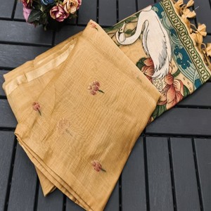 ผ้าส่าหรี VASTRA COTTAGE พรีเมียม ผลิตจากผ้าฝ้ายมูก้าเนื้อนุ่ม พร้อมลายทอแบบคลาสสิก ลายดอกบัวที่ขอบผ้า  พร้อมเสื้อทอผ้าลายดอกบัวตัดกัน - Product Image 3