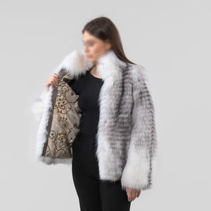 Chaqueta de piel de zorro cruzada negra para mujer, abrigos cortos de estilo Hip Hop con cuello alto, forro de seda con relleno, estampado de lana tejida Top, nuestra XS - Product Image 3