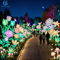 Installation de lanternes papillons géantes pour festival de lumières au jardin botanique avec design personnalisé et installation mondiale