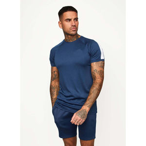 Conjuntos de chándal transpirable de verano, ropa informal personalizada al por mayor 2025, conjuntos de pantalones cortos y camisetas para hombre, conjuntos cortos de verano - Product Image 3