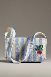 Monedero de forma cuadrada bordado con cuentas y lentejuelas ligeras hechas a mano - Product Image 2