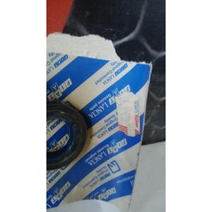 Retén de aceite del cubo de rueda FIAT Panda 4x4 Series (92>04) 5948044 - Product Image 6