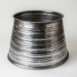 Cubierta de base de árbol de Navidad de metal perforado con acabado liso y borde elevado para un aspecto de vacaciones elegante pero tradicional. - Product Image 1