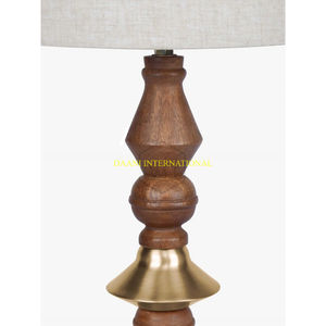 Lámpara de mesa de madera hecha a mano con acento de latón y pantalla de tela blanca, iluminación elegante para dormitorio, sala de estar, oficina, decoración de Hotel - Product Image 3