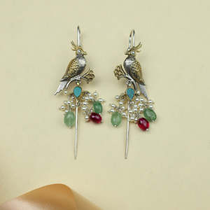 Boucles d'oreilles pendantes Anokhi Fusion en argent sterling avec motif perroquet et turquoise, élégantes pour les soirées - Product Image 4