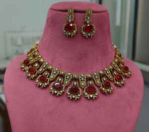 Conjunto de Collar de Primera Calidad con Diseño Minimalista y Moderno, Se Puede Usar con Ropa Étnica y Occidental, Ideal para Fiestas - Product Image 2